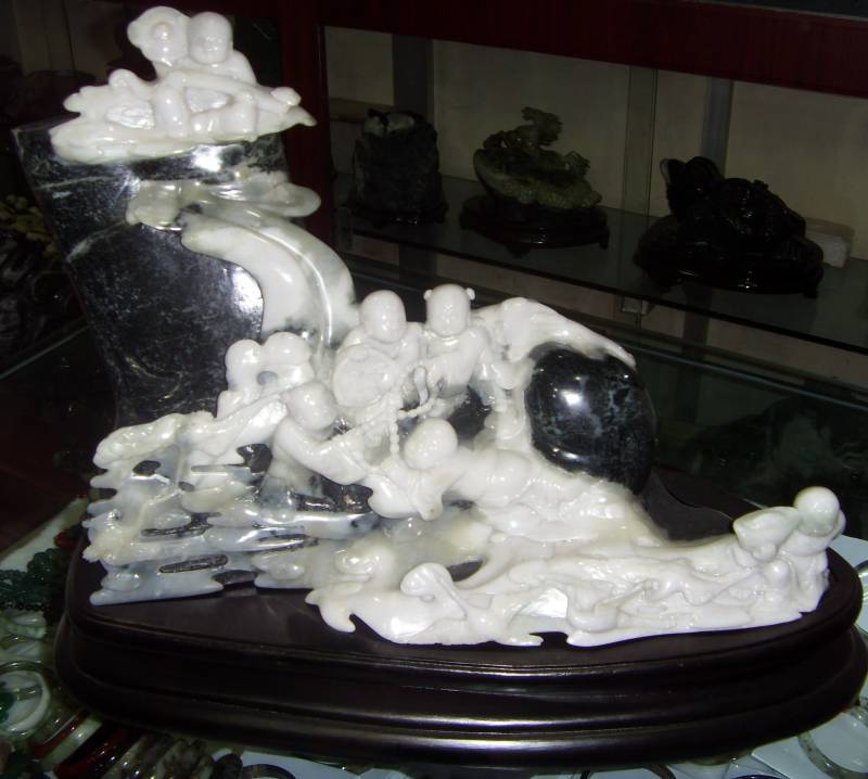 jade sculpture carving