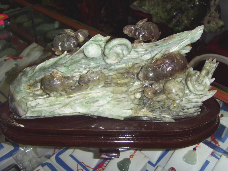 jade sculpture carving