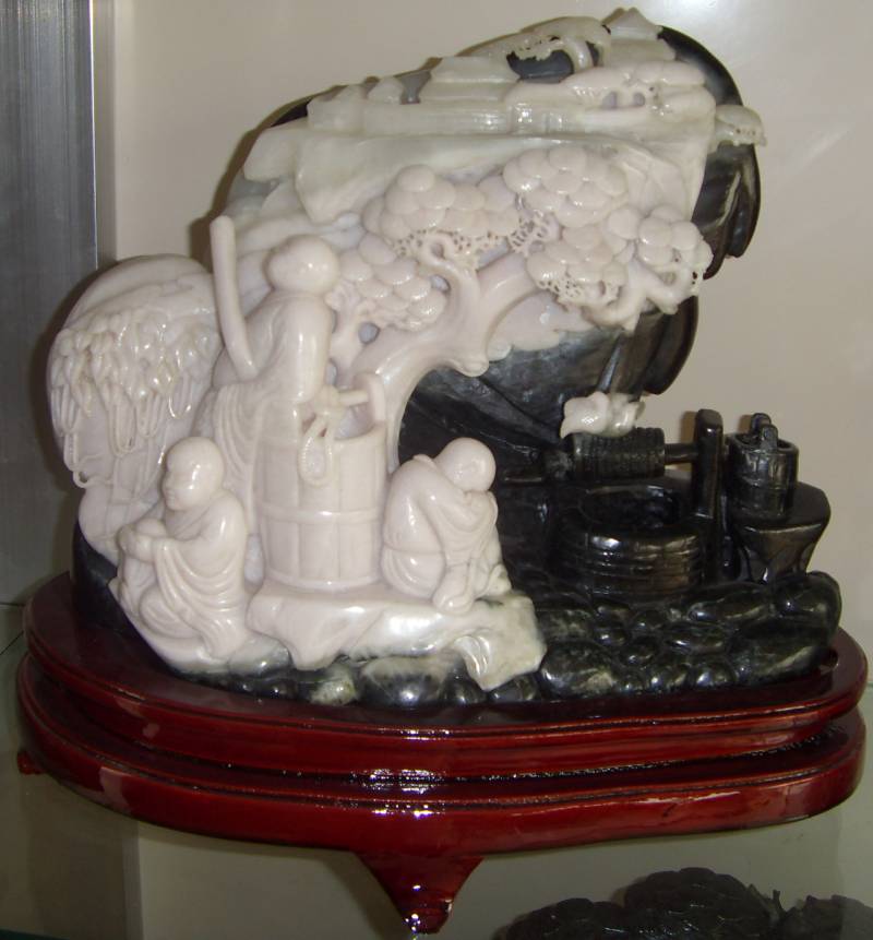 jade sculpture carving