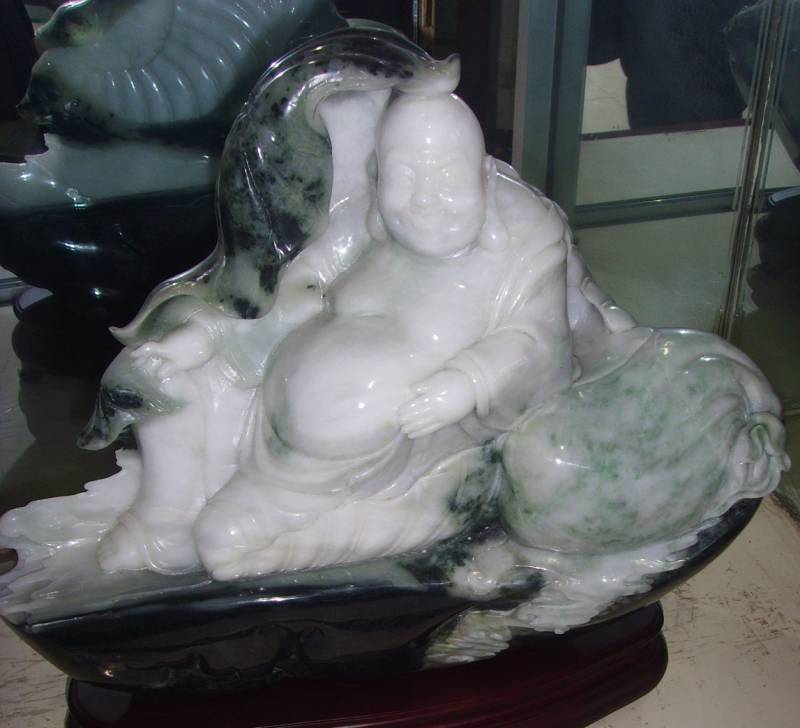 jade sculpture carving