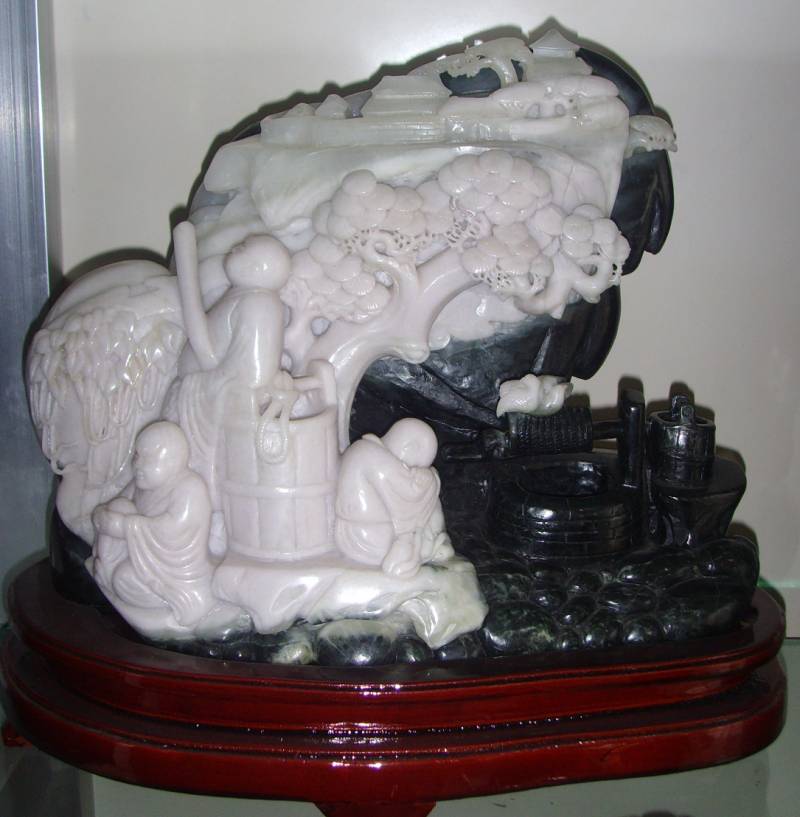 jade sculpture carving