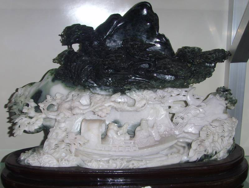 jade sculpture carving