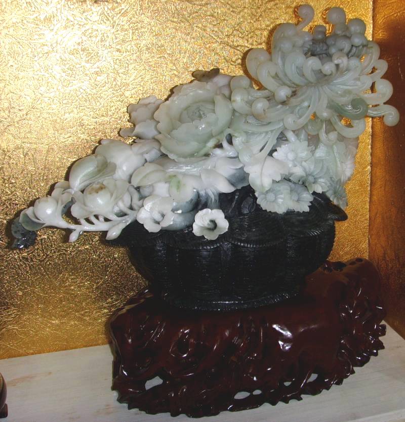 jade sculpture carving