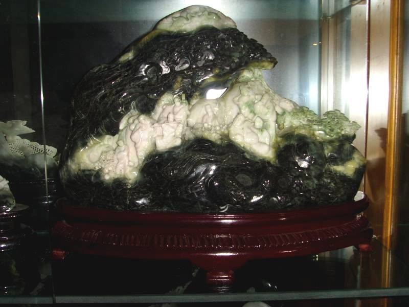 jade sculpture carving