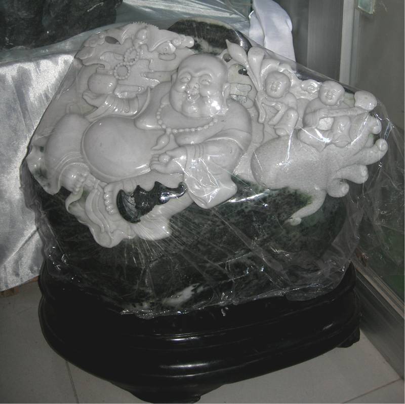 jade sculpture carving