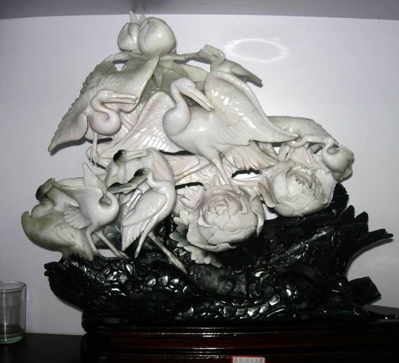 jade sculpture carving