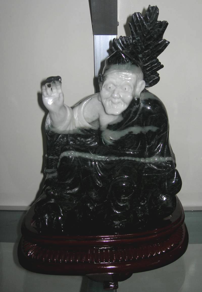 jade sculpture carving