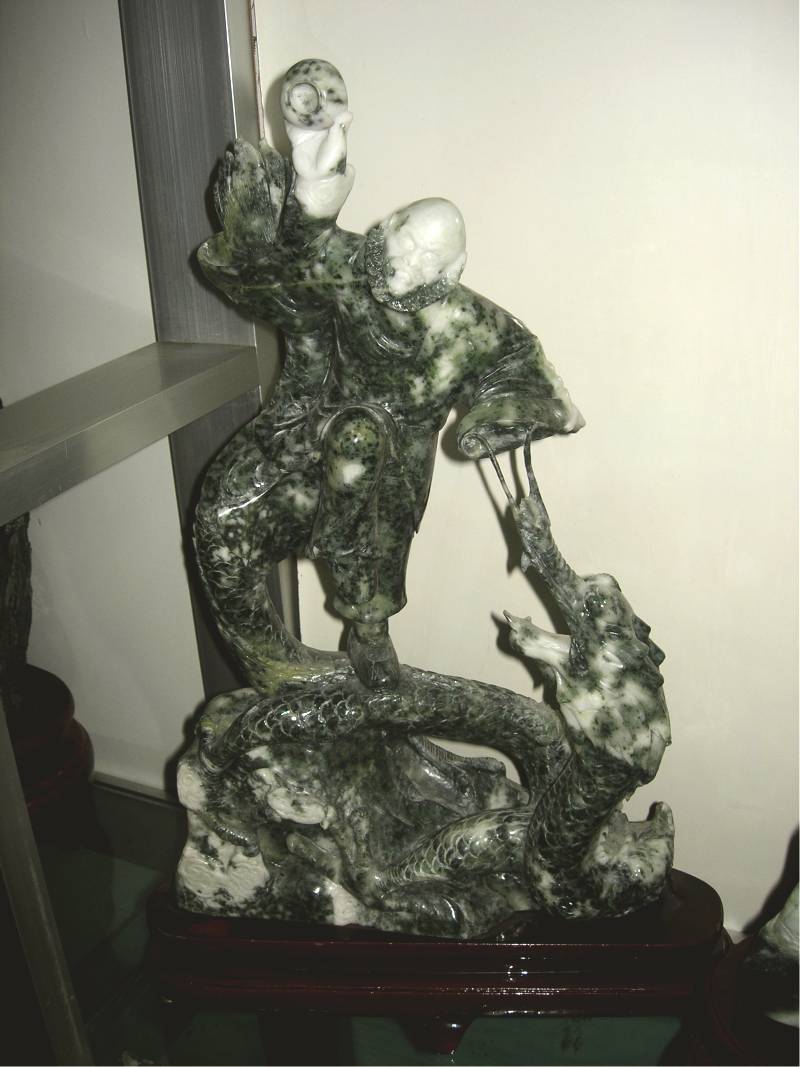 jade sculpture carving