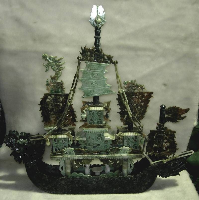 jade sculpture carving