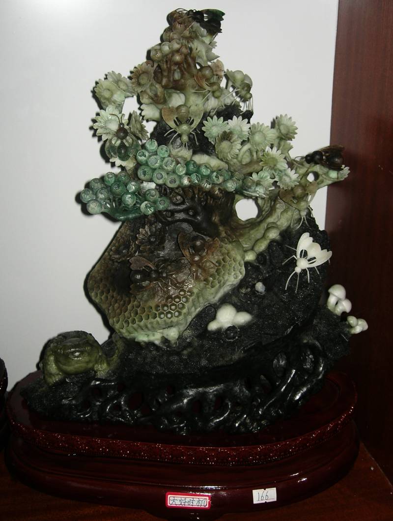 jade sculpture carving