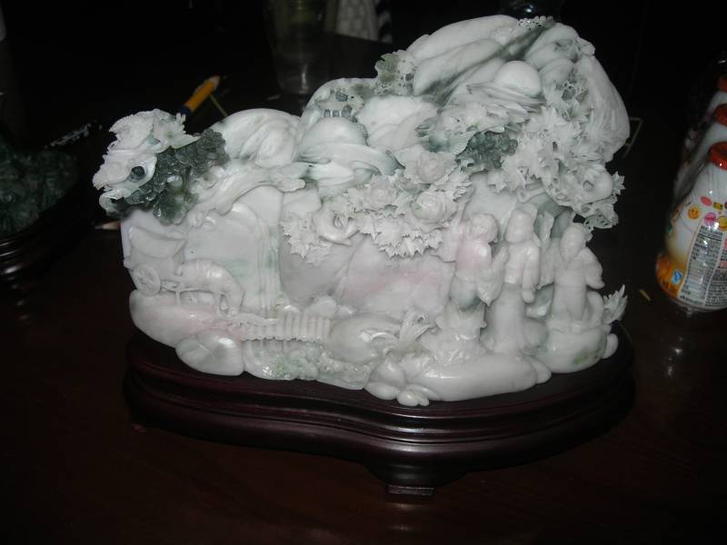 jade sculpture carving